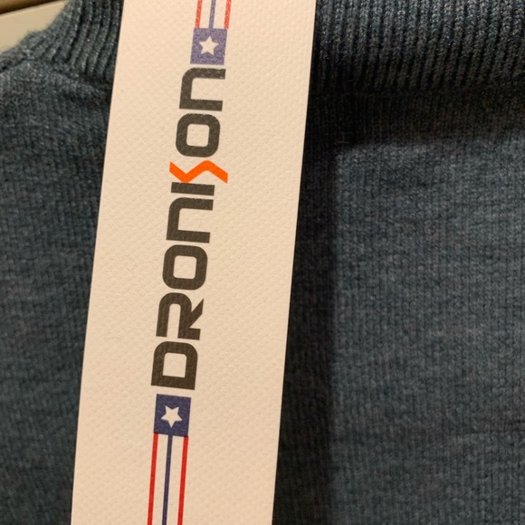 NWT Dronison Men's Size Medium Ombre Gray Sweater Acrylic Blend - Picture 3 of 12